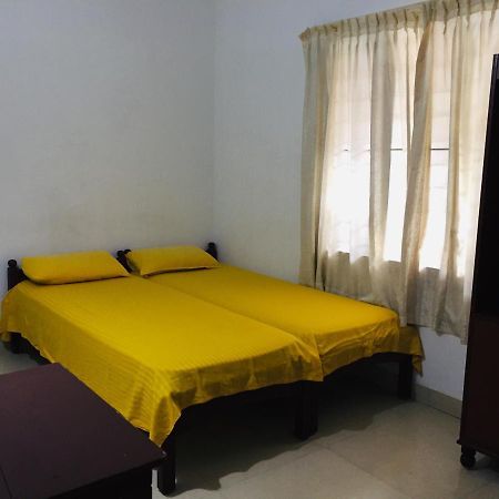 Hebron Inn Kochi Екстериор снимка